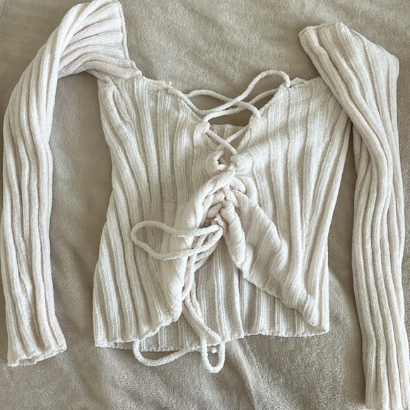 Superdown SHERRIE LACE UP BACK SWEATER IN IVORY - Picture 5 of 6